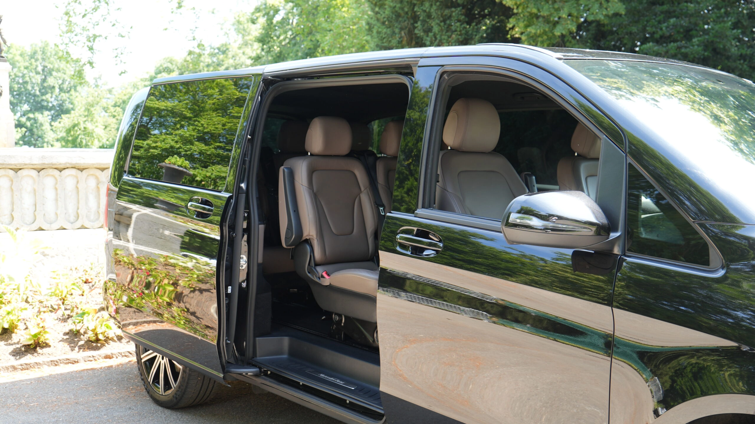 PRC Mercedes V300 Ambiente Seatinting